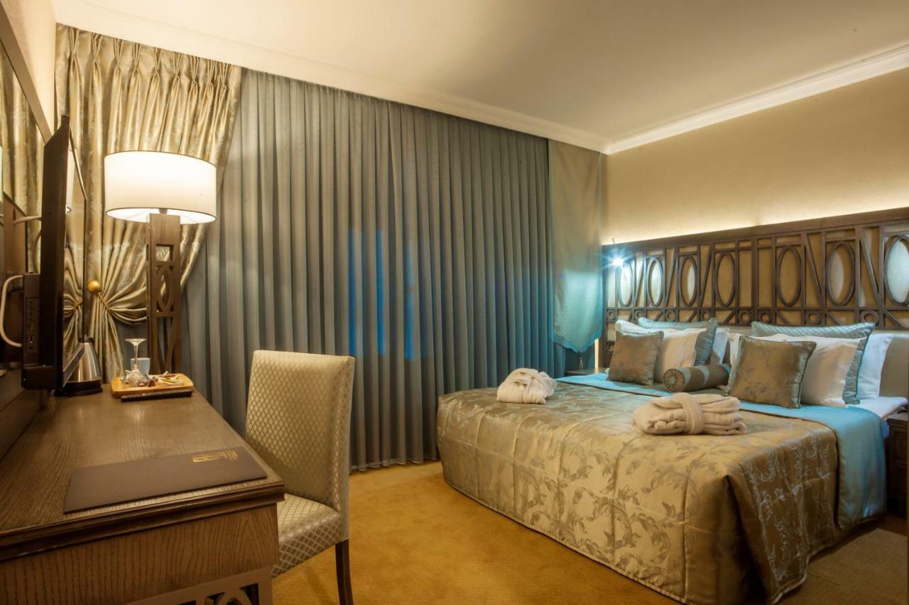 Otel Cadence Design 5*