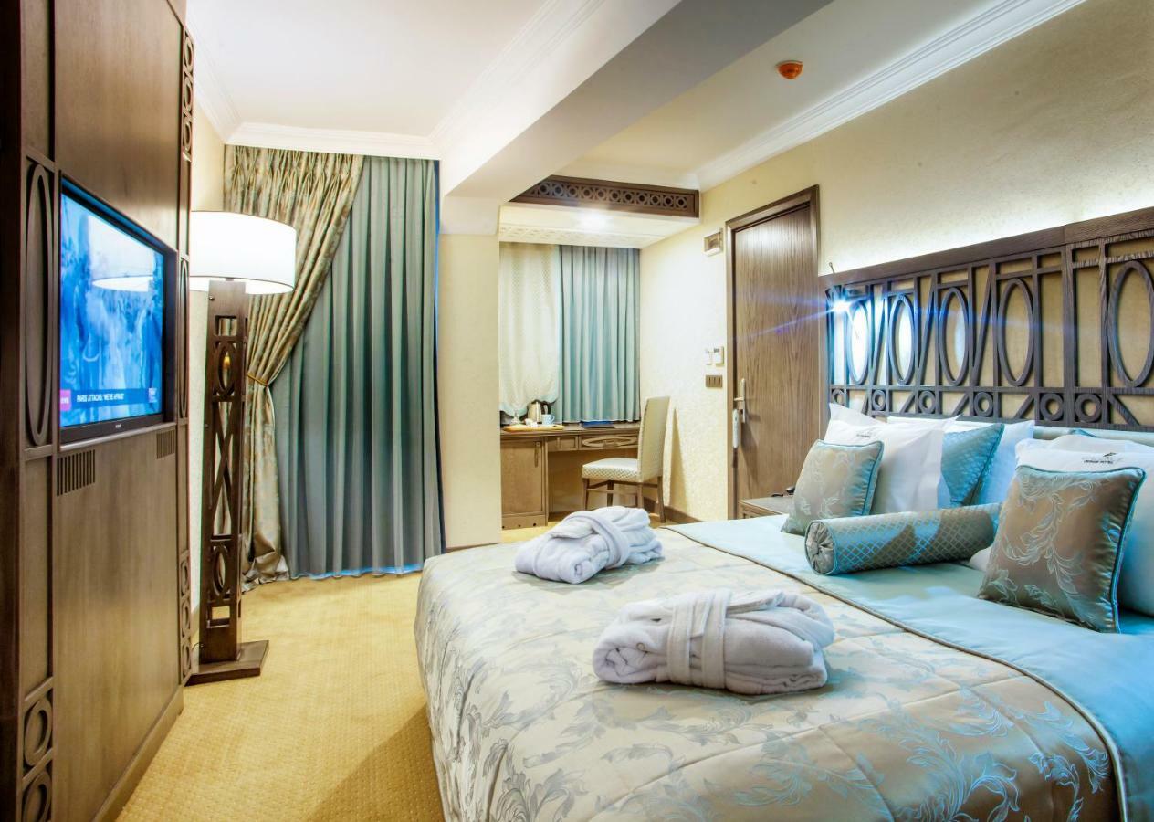 Cadence Design Otel