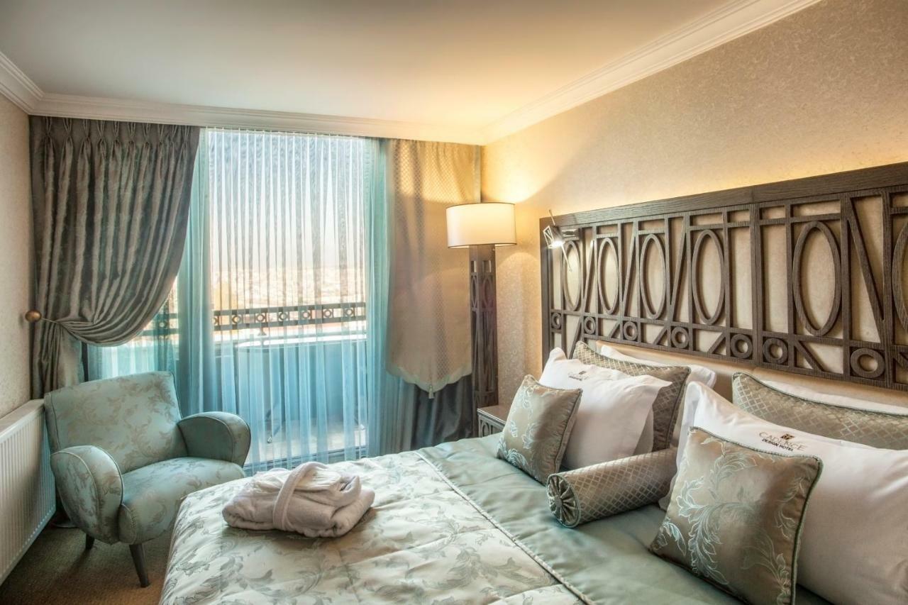 Cadence Design Otel 5*