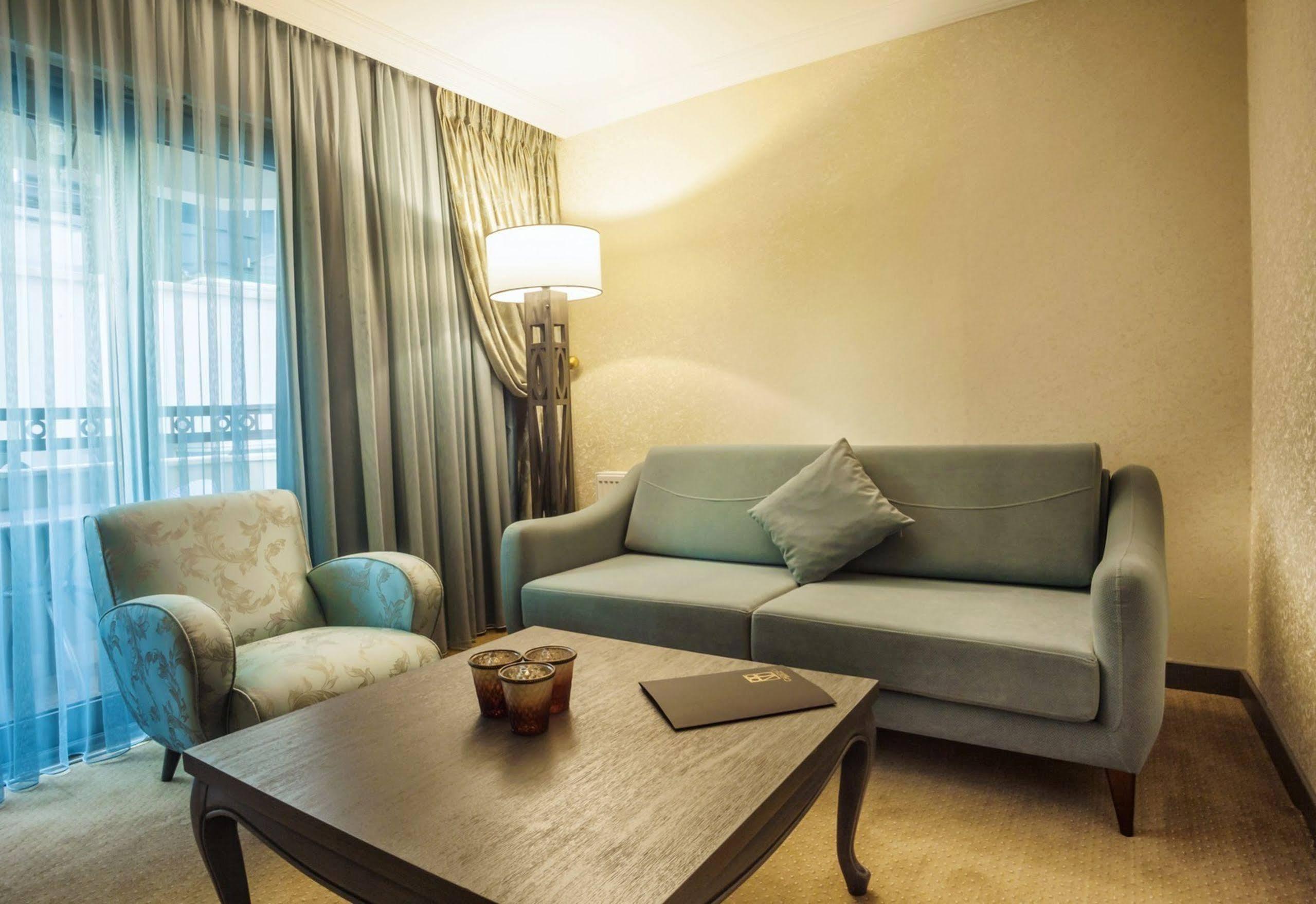 Otel Cadence Design Ankara