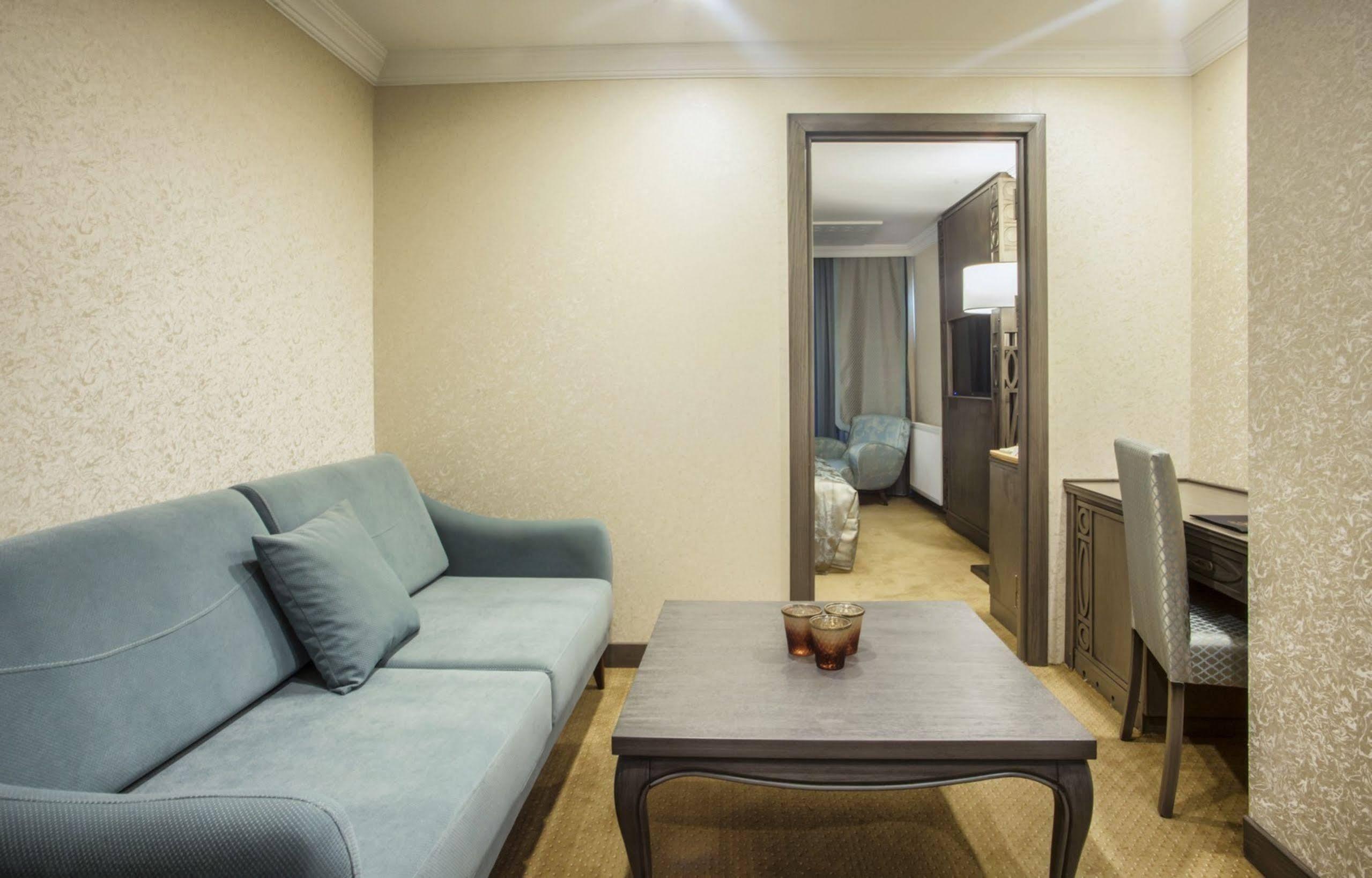 Cadence Design 5* Ankara